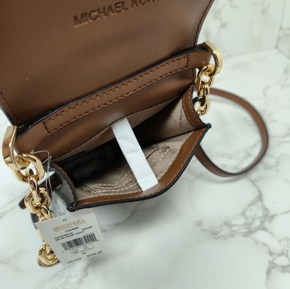 Michael Kors phone crossbody - Picture 7 of 7